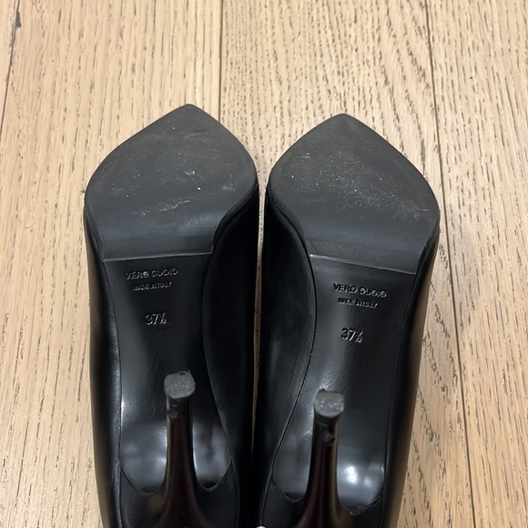 Black leather pumps from The Shoe Box (Made in Italy) - Picture 3 of 4